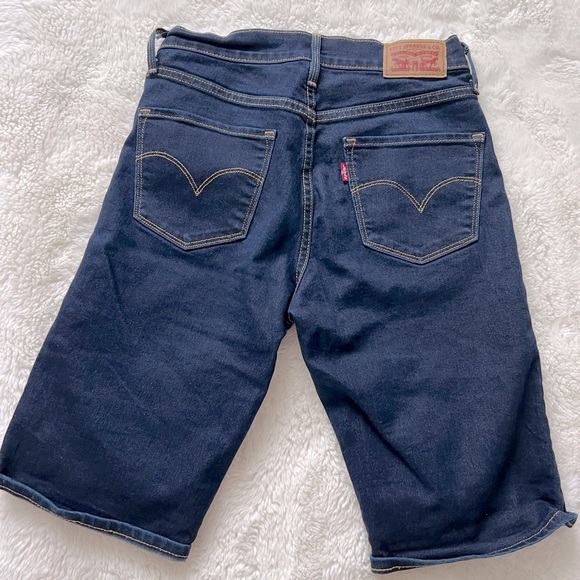 Sold 🌸2/10🌸Levi’s shorts size 26 new without tags - Picture 2 of 2